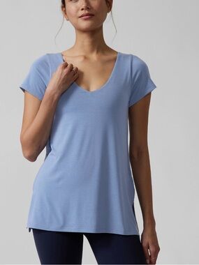 Athleta everyday tee